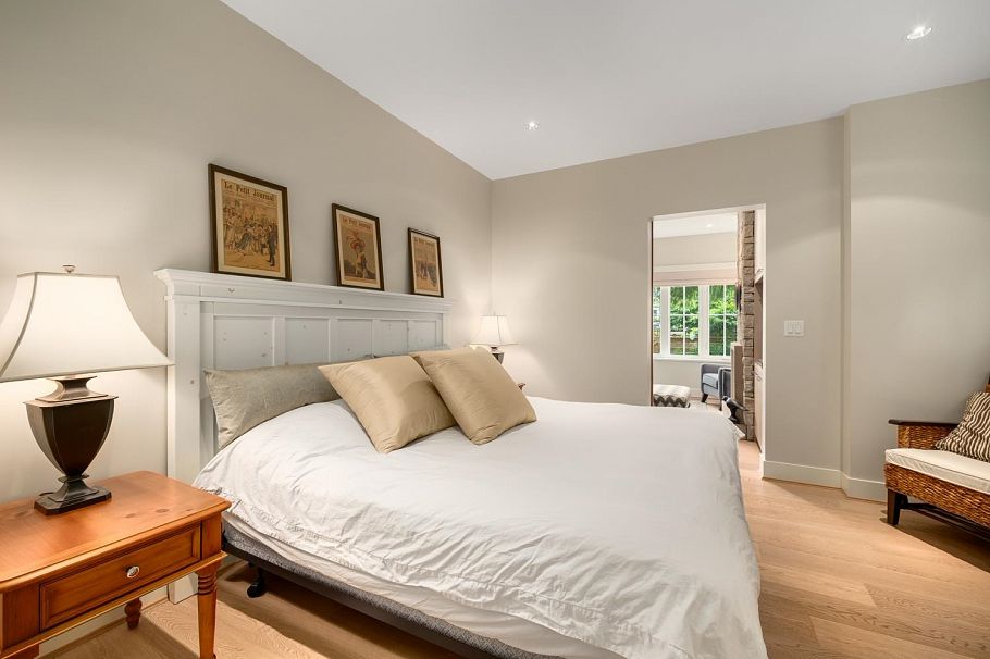 3336 W 38th Avenue Vancouver, BC - 26