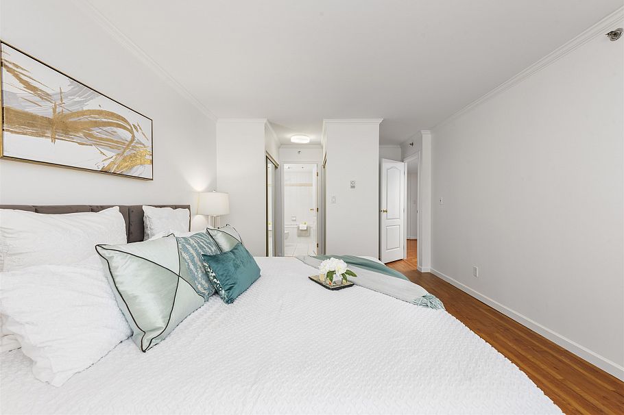 805 1132 Haro Street Vancouver, BC - 22