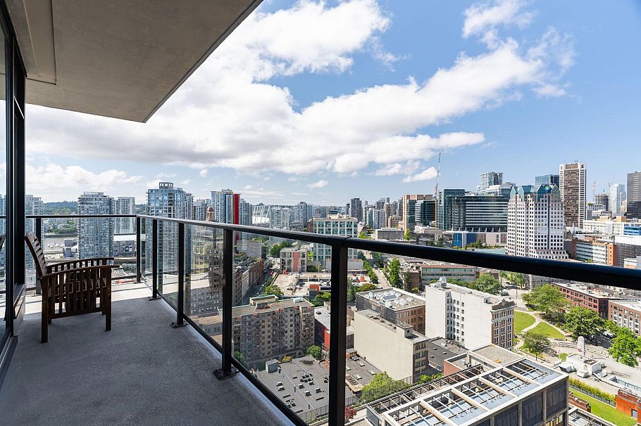 2705 108 W Cordova Street Vancouver, BC - 20