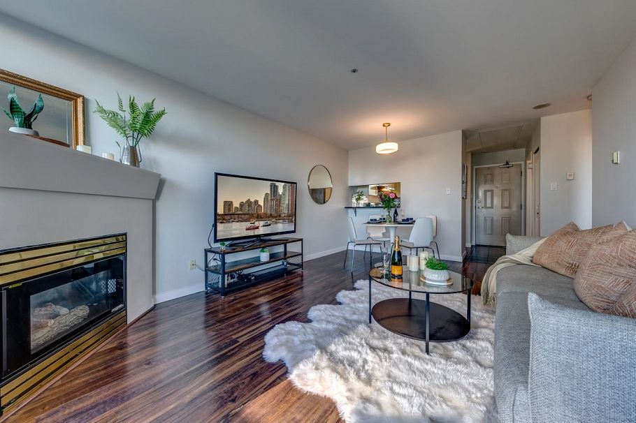 809 555 Abbott Street Vancouver, BC - 8