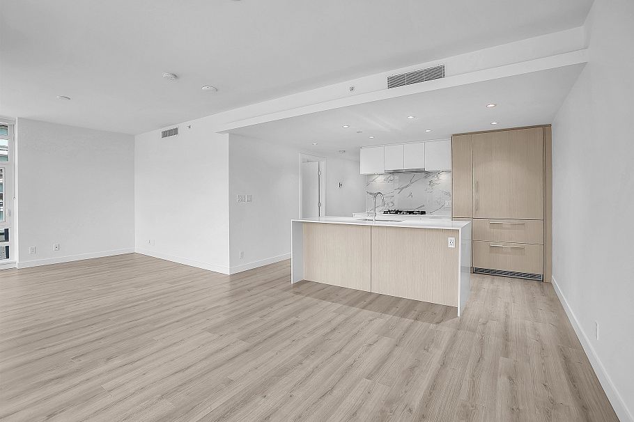 602 1500 Fern Street North Vancouver, BC - 12