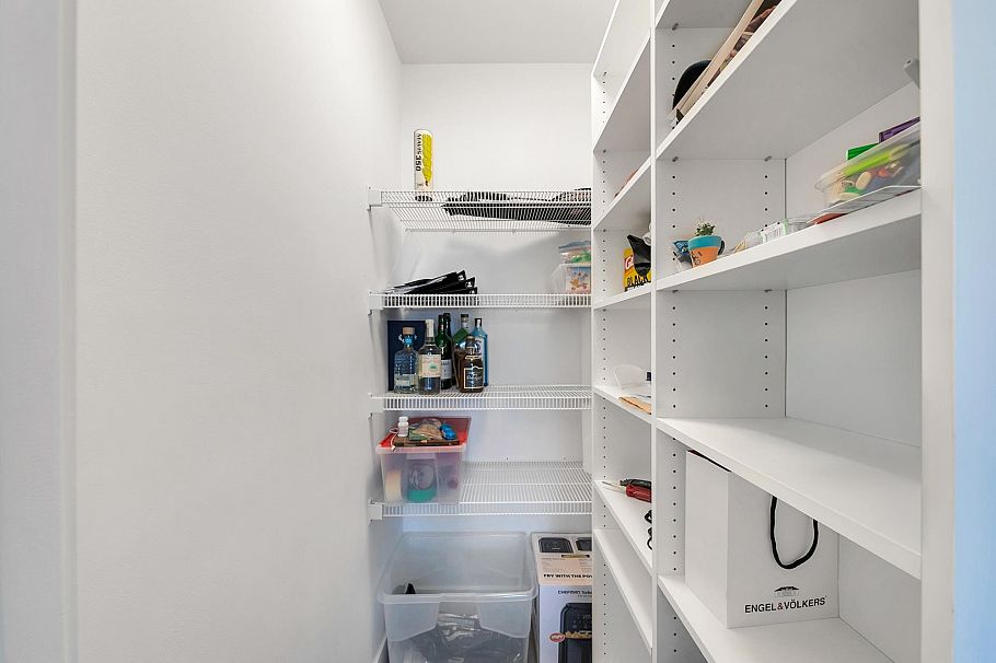 404 2408 Grant Street Vancouver, BC - 32