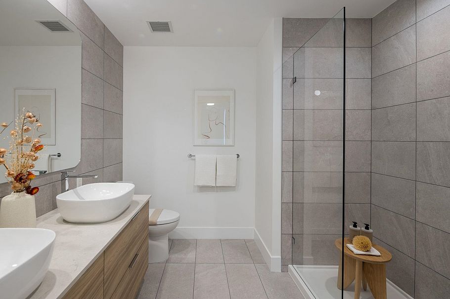 407 2385 Emery Court North Vancouver, BC - 12