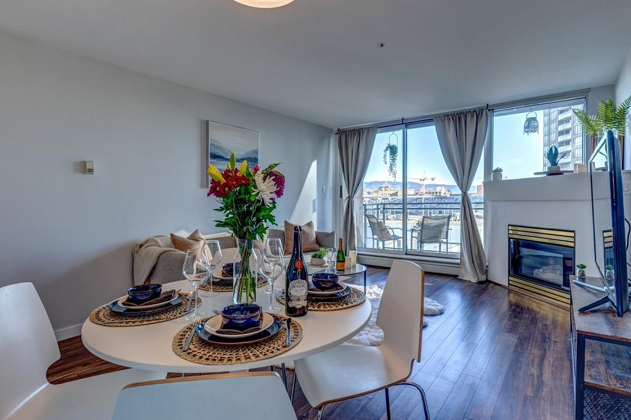 809 555 Abbott Street Vancouver, BC - 10