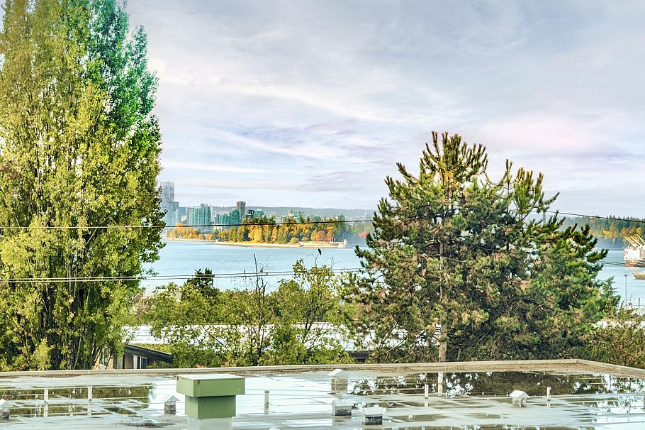 305 235 W 4th Street North Vancouver, BC - 20