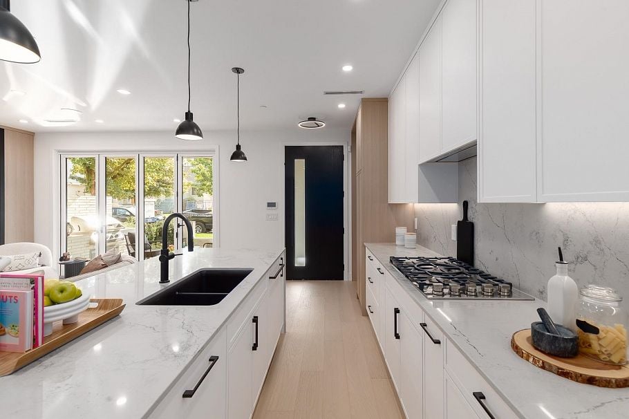 1 475 W 20th Avenue Vancouver, BC - 8