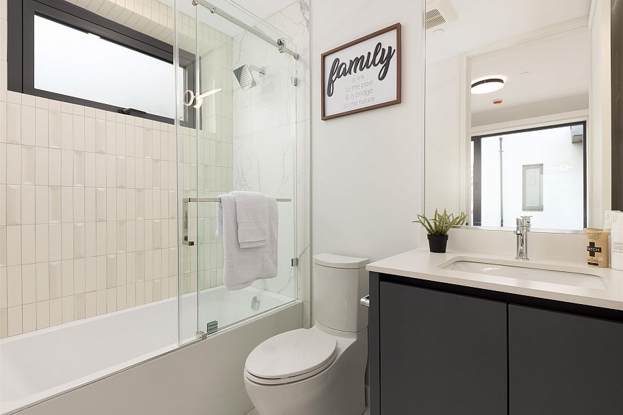 1 1177 W 33rd Avenue Vancouver, BC - 22