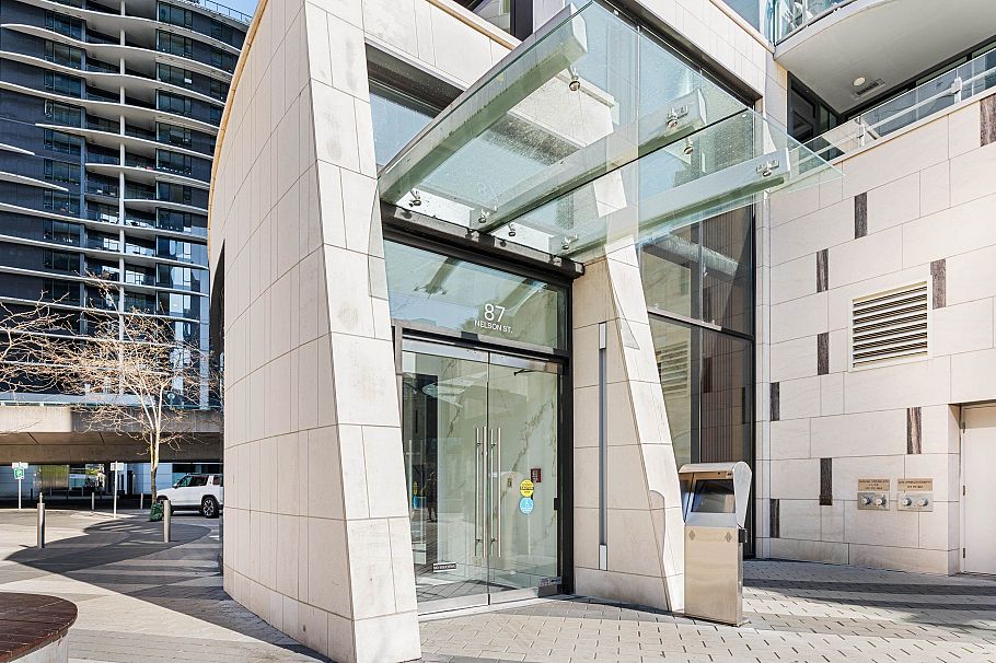 1585 87 Nelson Street Vancouver, BC - 32