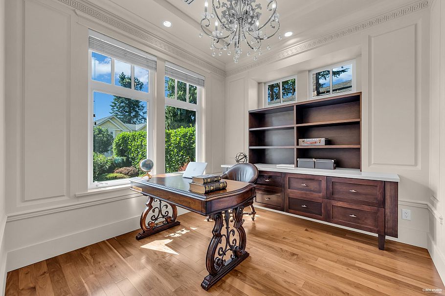 4019 W 40th Avenue Vancouver, BC - 5