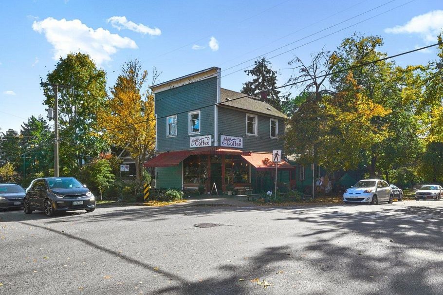 311 2121 W 6th Avenue Vancouver, BC - 23