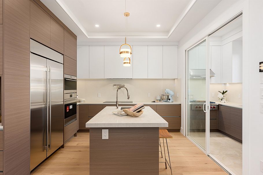 3711 W 24th Avenue Vancouver, BC - 14