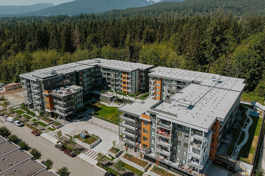 609 3594 Malsum Drive North Vancouver, BC - 6