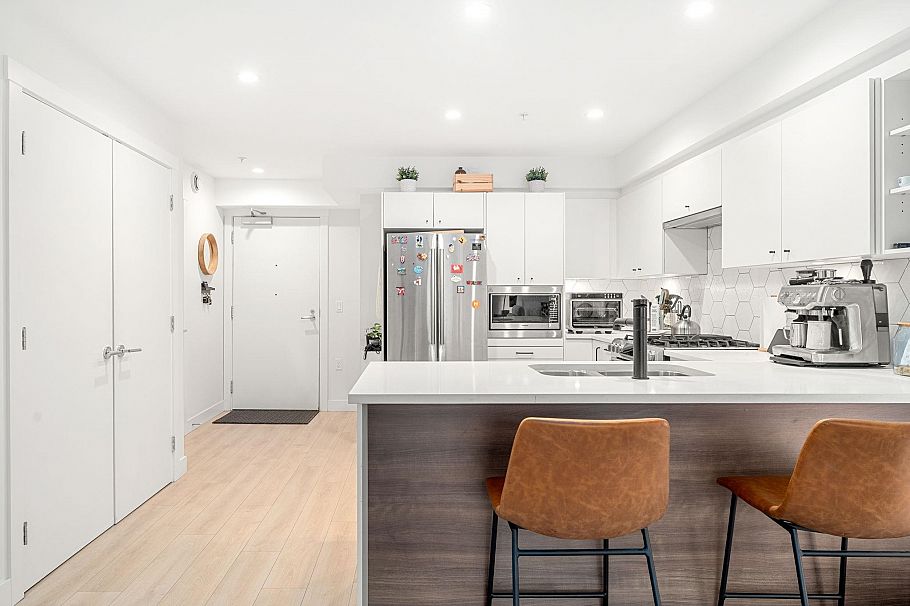 402 1519 Crown Street Vancouver, BC - 11