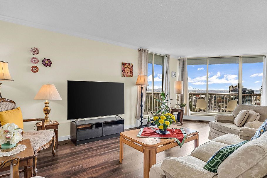 1609 2024 Fullerton Avenue North Vancouver, BC - 2