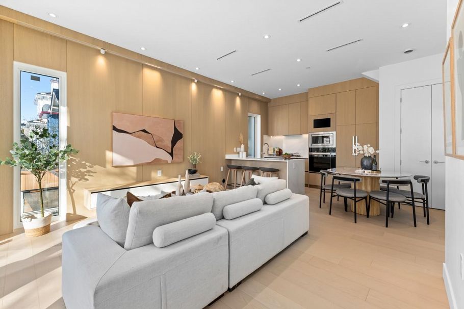 1 1315 W 64th Avenue Vancouver, BC - 3