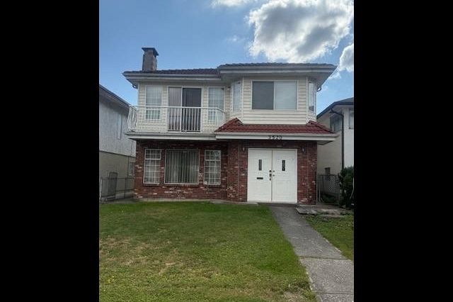 3520 E 24th Avenue Vancouver, BC - 1