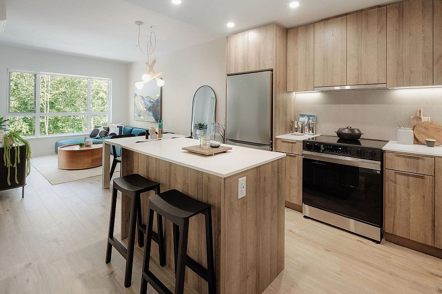 609 3594 Malsum Drive North Vancouver, BC - 3