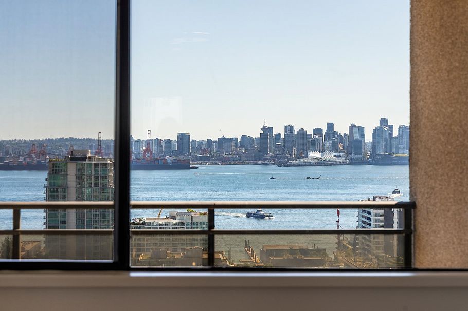1202 444 Lonsdale Avenue North Vancouver, BC - 2