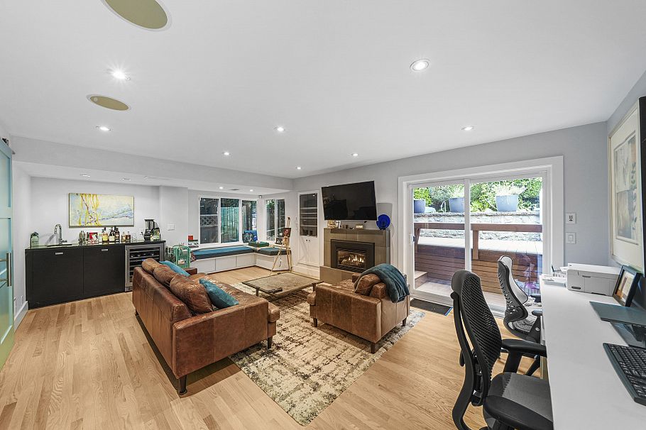 5154 Ranger Avenue North Vancouver, BC - 25