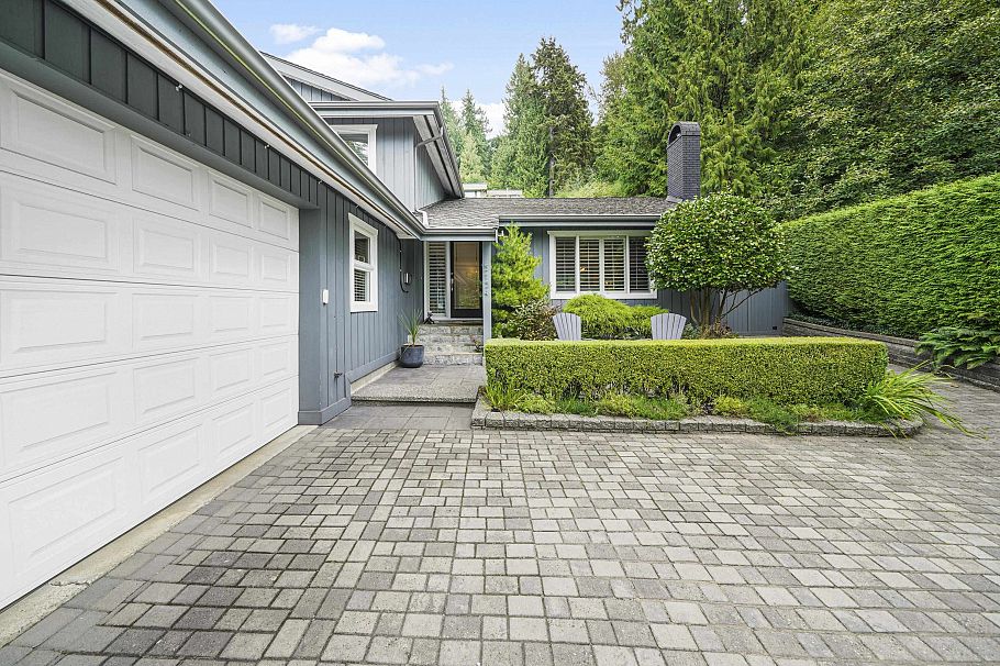 5154 Ranger Avenue North Vancouver, BC - 35