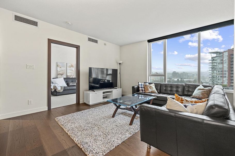 758 38 Smithe Street Vancouver, BC - 3