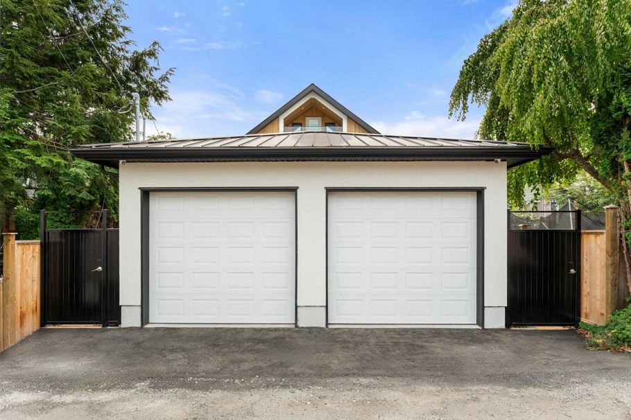 1 1315 W 64th Avenue Vancouver, BC - 19