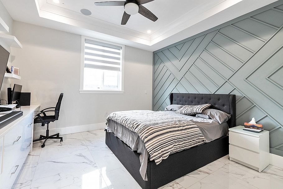 8007 Bradley Avenue Burnaby, BC - 16