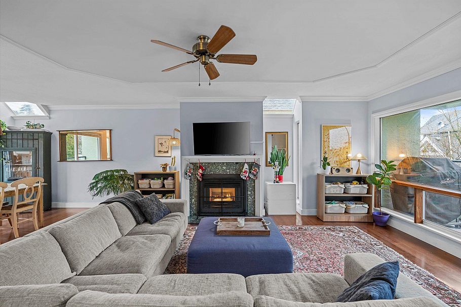 2 410 Mahon Avenue North Vancouver, BC - 10