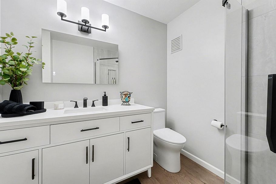 2890 Tempe Knoll Drive North Vancouver, BC - 22