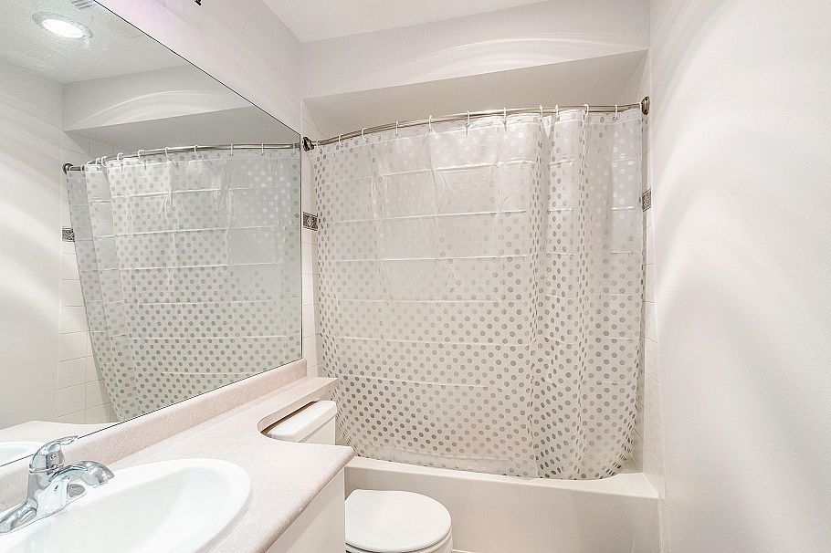 28 2723 E Kent Avenue North Vancouver, BC - 32