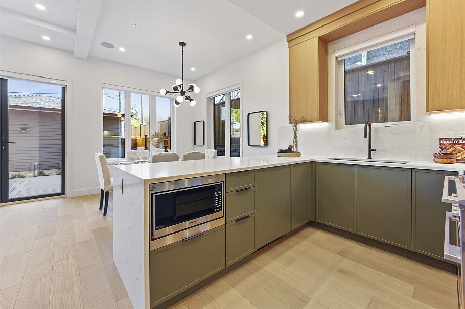 2 1322 E 13th Avenue Vancouver, BC - 12