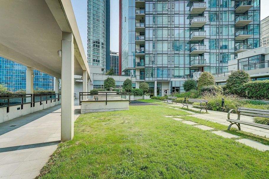 903 1211 Melville Street Vancouver, BC - 26