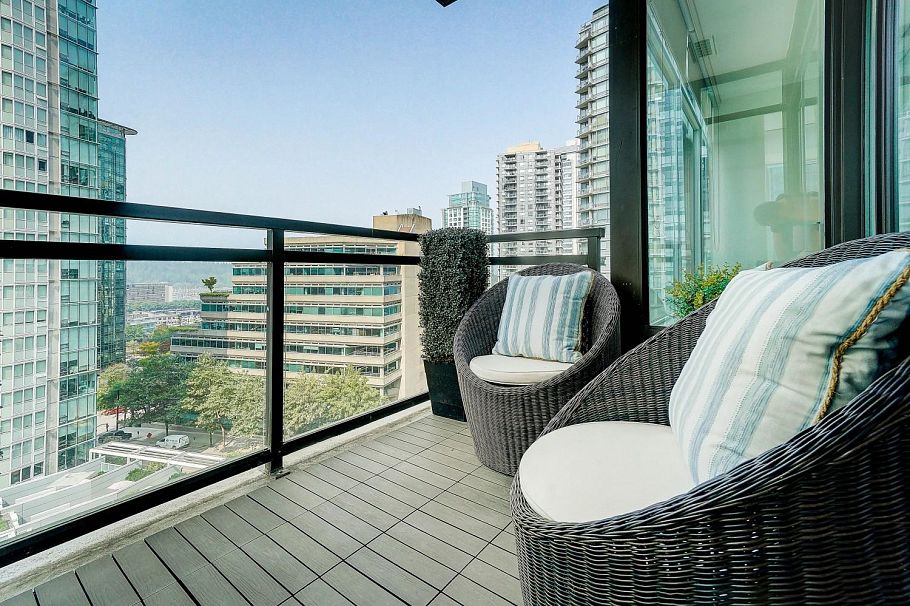 903 1211 Melville Street Vancouver, BC - 12