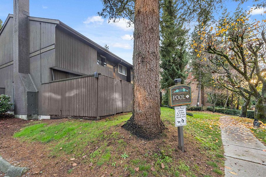 1998 Purcell Way North Vancouver, BC - 33