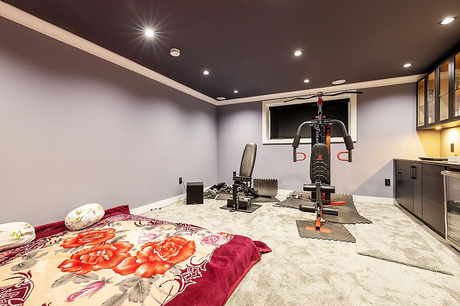 8007 Bradley Avenue Burnaby, BC - 33