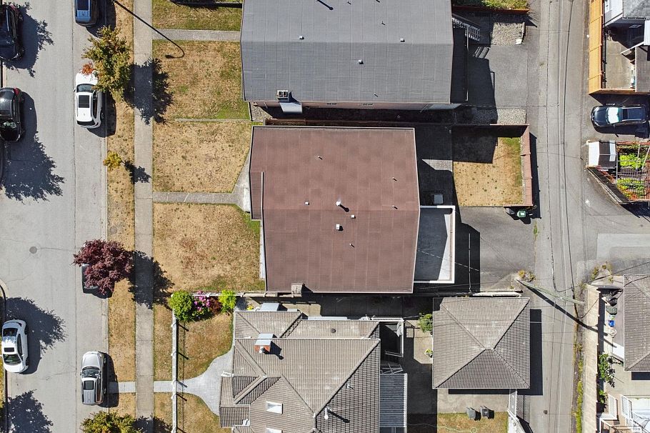 3849 Windermere Street Vancouver, BC - 32