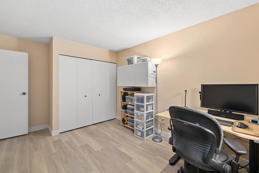 1998 Purcell Way North Vancouver, BC - 21