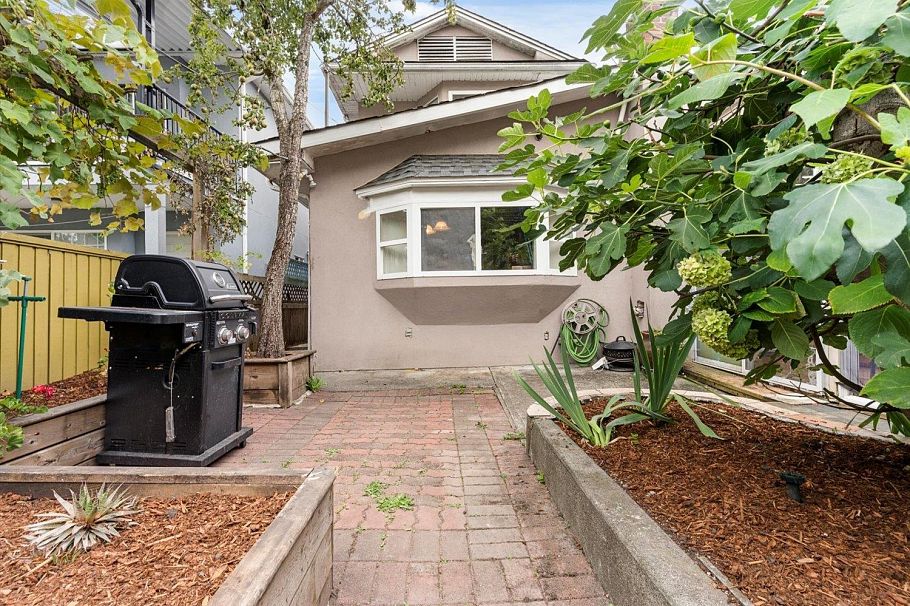 5263 Wales Street Vancouver, BC - 29