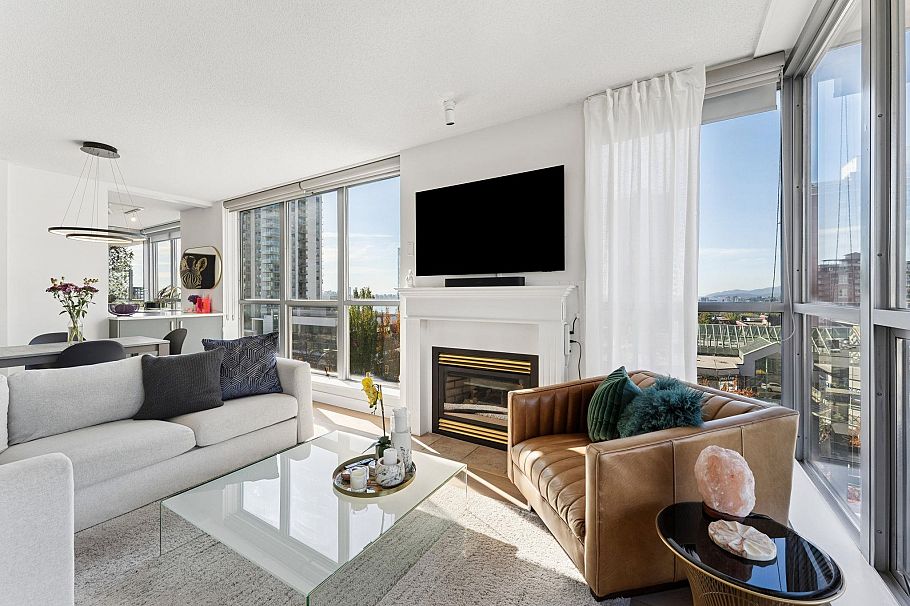 601 108 E 14th Street North Vancouver, BC - 9