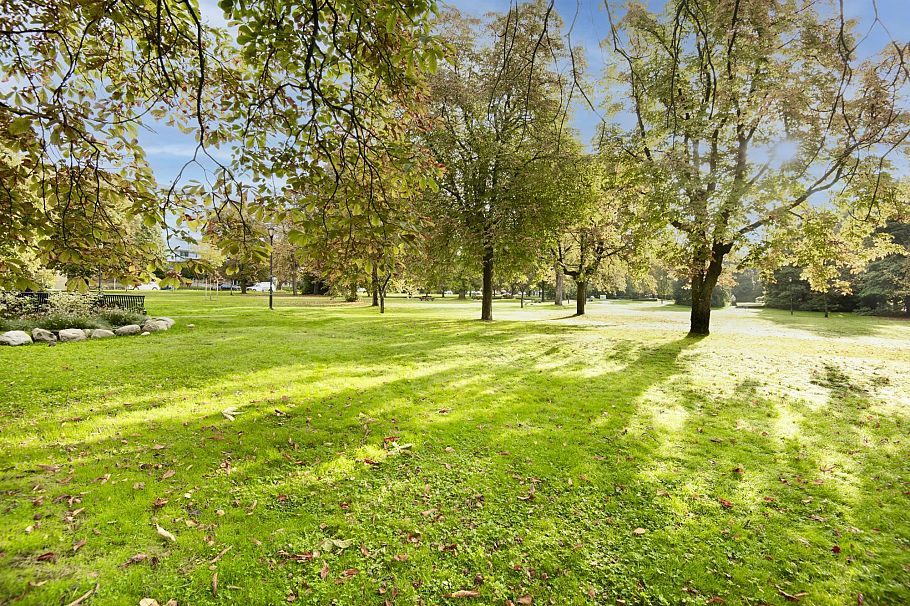 305 235 W 4th Street North Vancouver, BC - 26