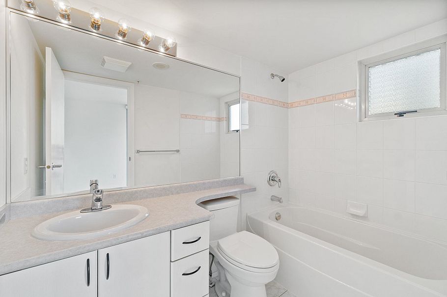 707 2763 Chandlery Place Vancouver, BC - 21