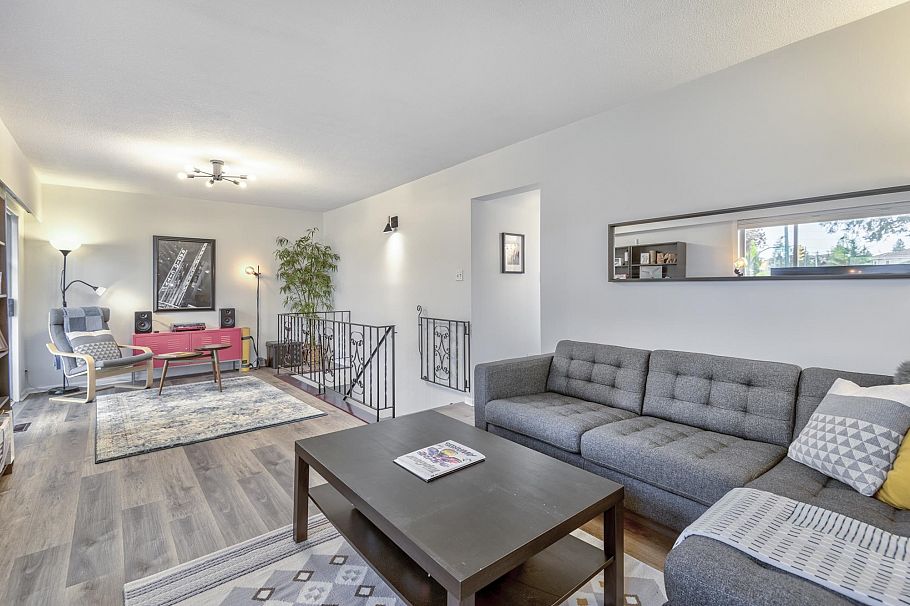 3609 E 29th Avenue Vancouver, BC - 4