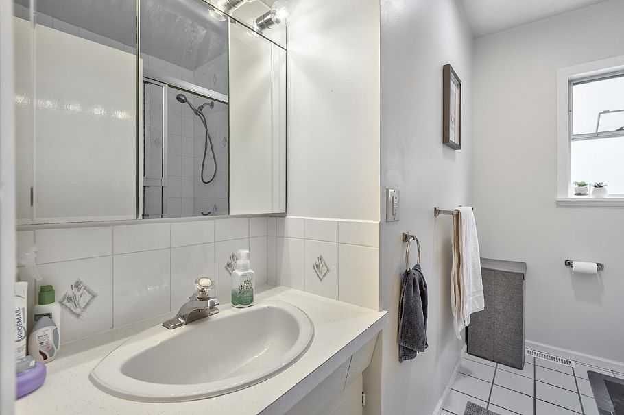 3609 E 29th Avenue Vancouver, BC - 23