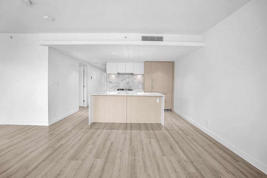 602 1500 Fern Street North Vancouver, BC - 14