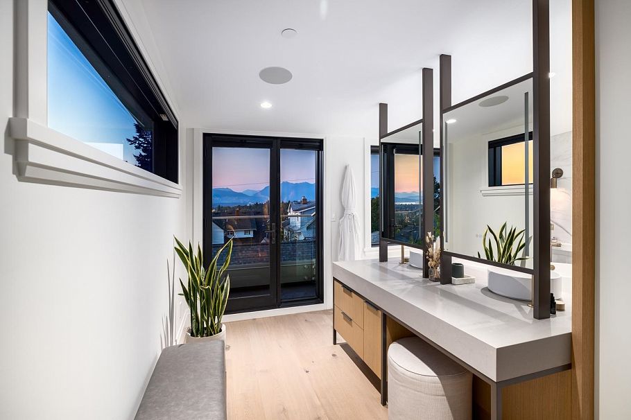 2023 W 36th Avenue Vancouver, BC - 31