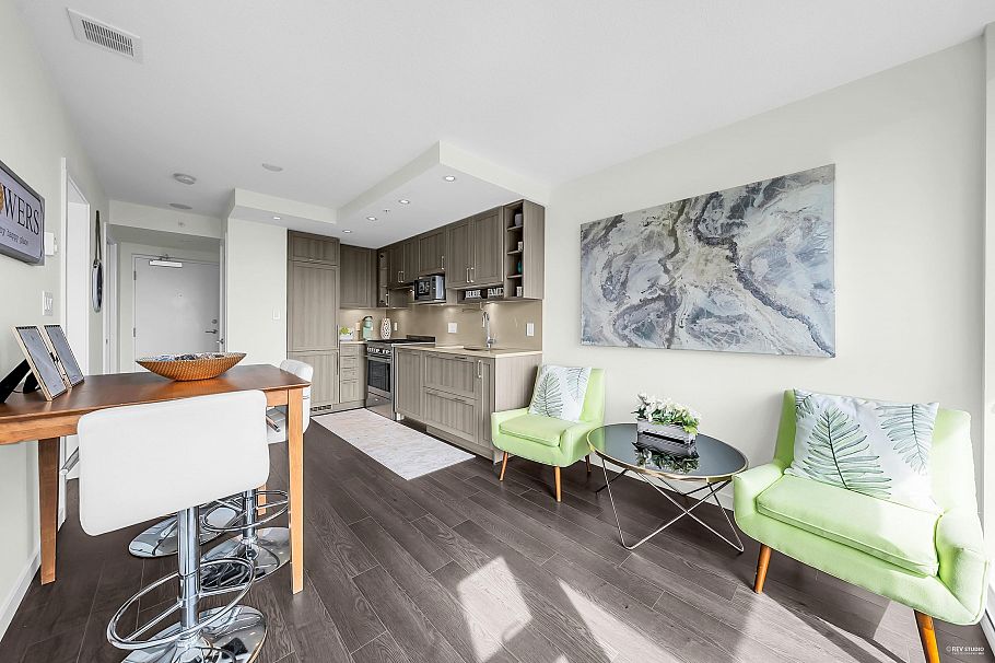 1906 5515 Boundary Road Vancouver, BC - 1