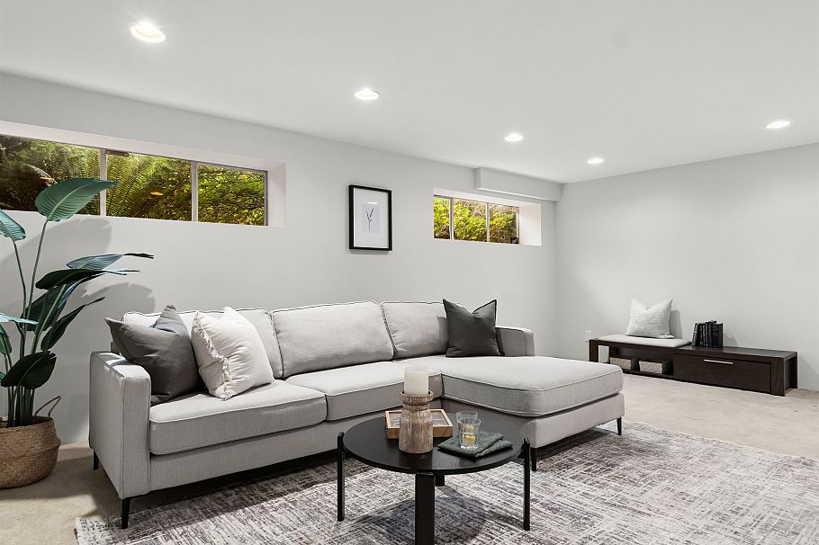 651 Kerry Place North Vancouver, BC - 17