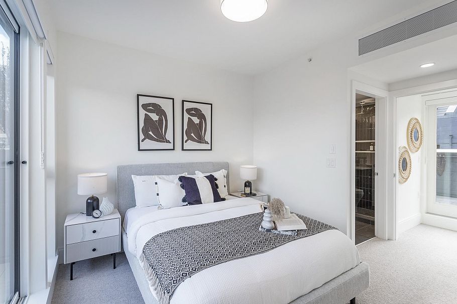 577 W 26th Avenue Vancouver, BC - 24