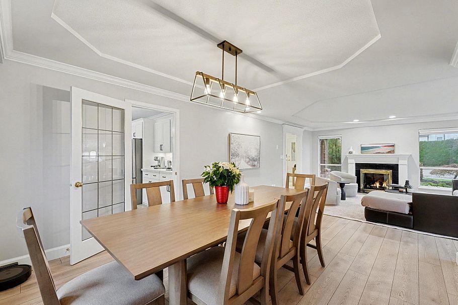 2890 Tempe Knoll Drive North Vancouver, BC - 14