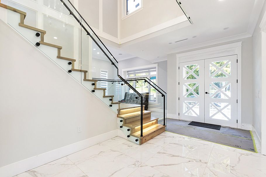 8007 Bradley Avenue Burnaby, BC - 2